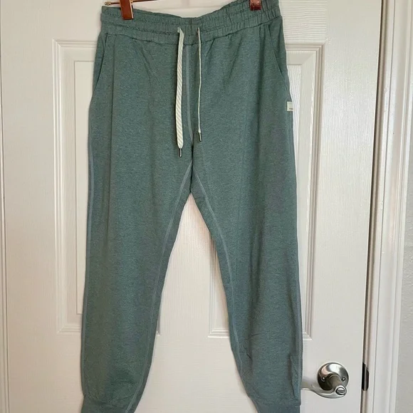 Vuori Performance Jogger - Picture 4 of 6